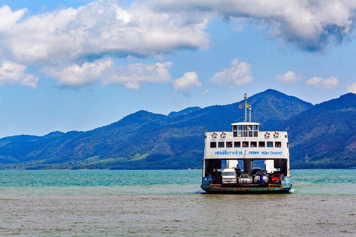 Veerboot van Trat naar Koh Chang